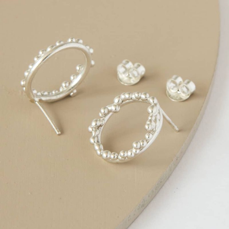 pendientes boton pompes en plata